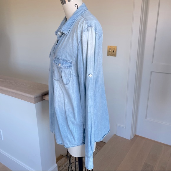 J Crew Womens Cotton Chambray Denim Button Up Shirt Roll Tab Sleeve Top, size 12 - Picture 3 of 4